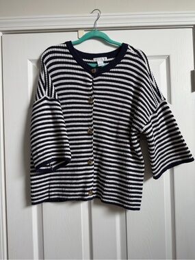 Knit button top